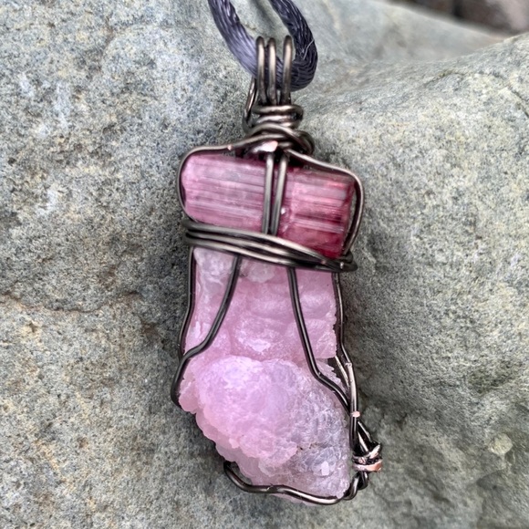 Hand Crafted Jewelry - Pink Tourmaline & Smithsonite Pendant
